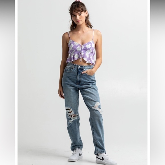 Full Tilt Tops - NWT Full Tilt Purple Floral Daisy Split Front Strappy Crop Tank